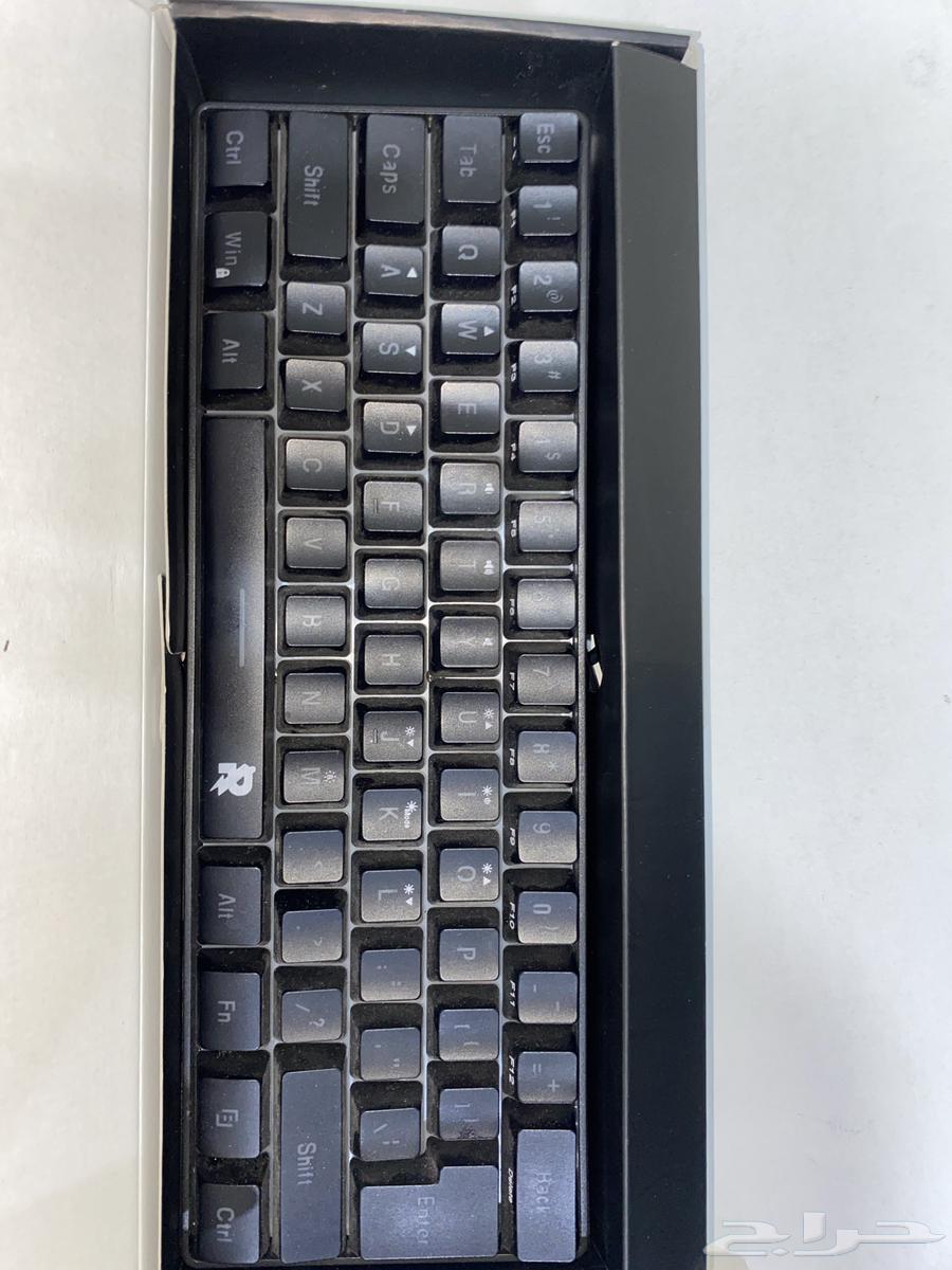 Gaming monitor, mouse, and keyboard64550275397123111