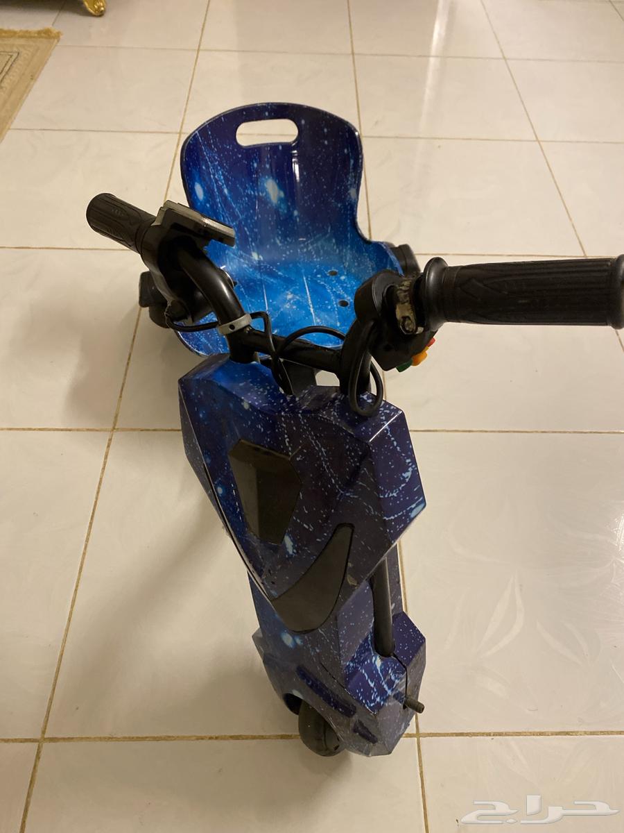 80 kg scooter, very clean, simple use64551276737666110