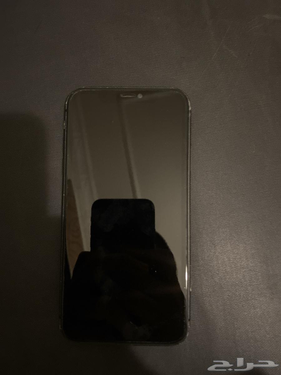 ايفون 11 اسود64552944854913110
