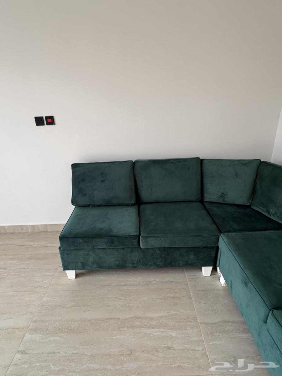 Sofa in excellent condition64550145985667111