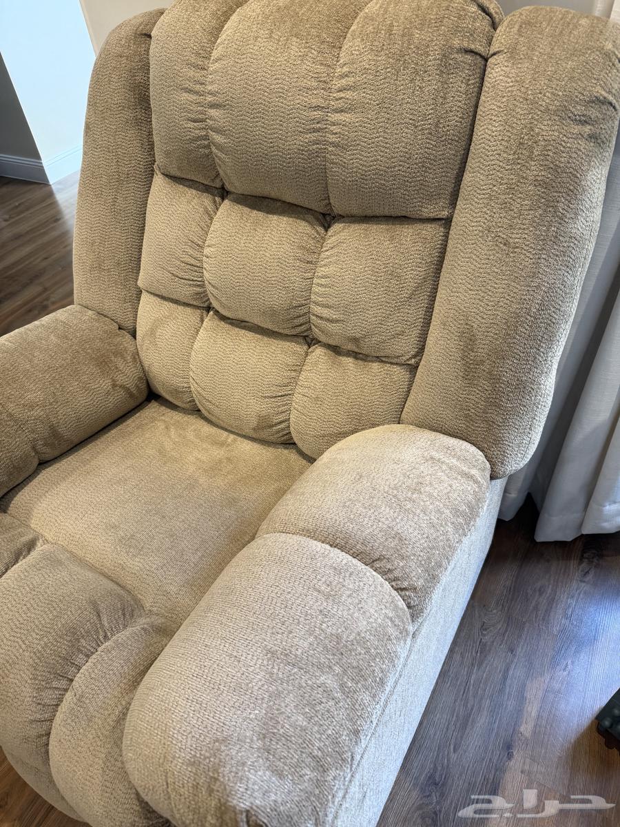 كرسي استرخاء هزاز فاخر من آشلي   بيج   استخدام خفيف64547082670851112