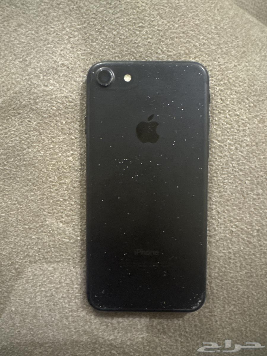 iPhone 764543902552834110