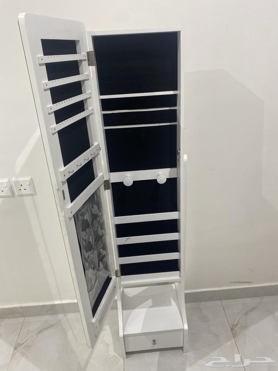 مرايه انيقه وجديده للبيع64552377714178111