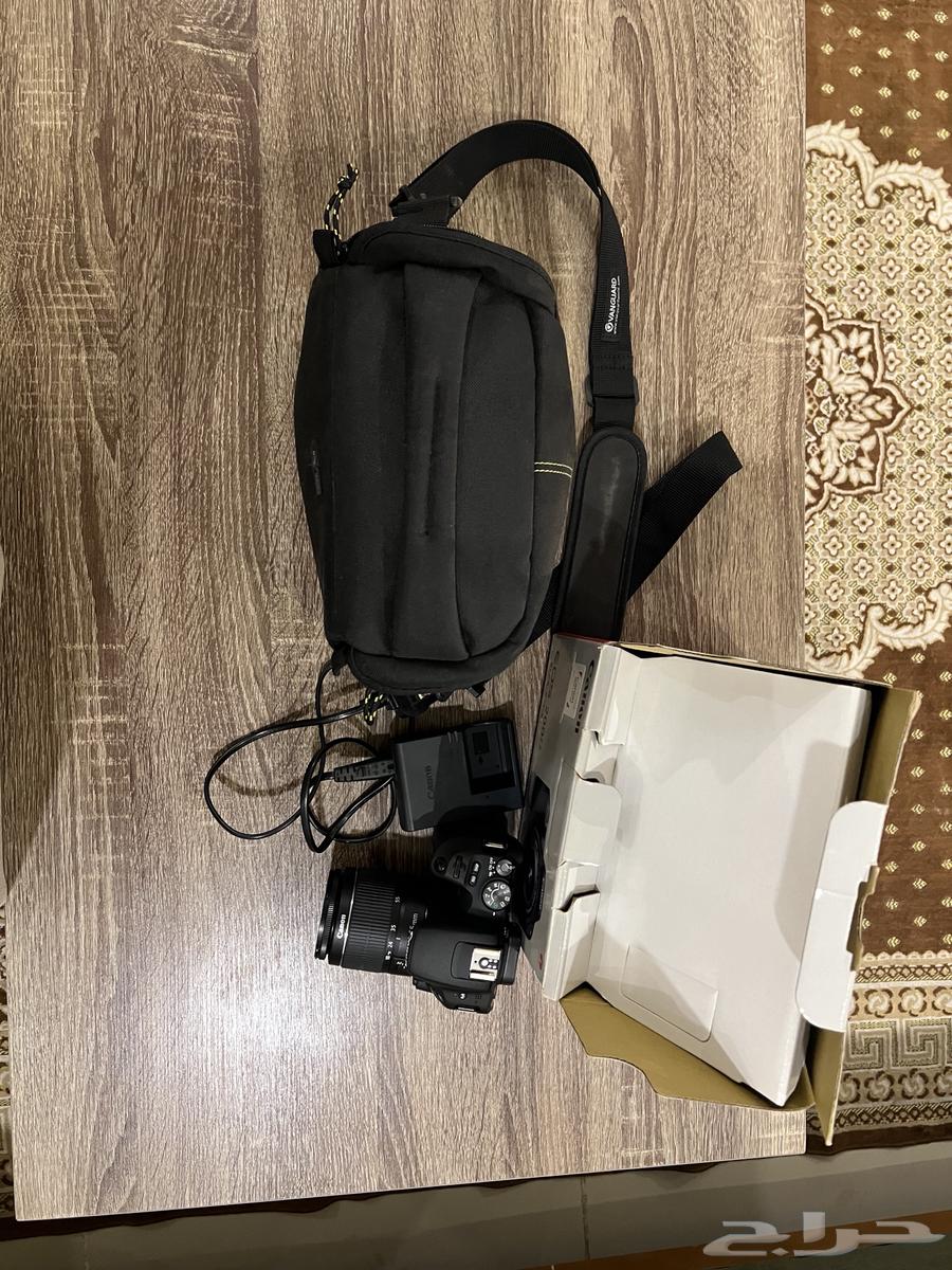 كاميرا كانون 200D شبه جديده64552134550913113