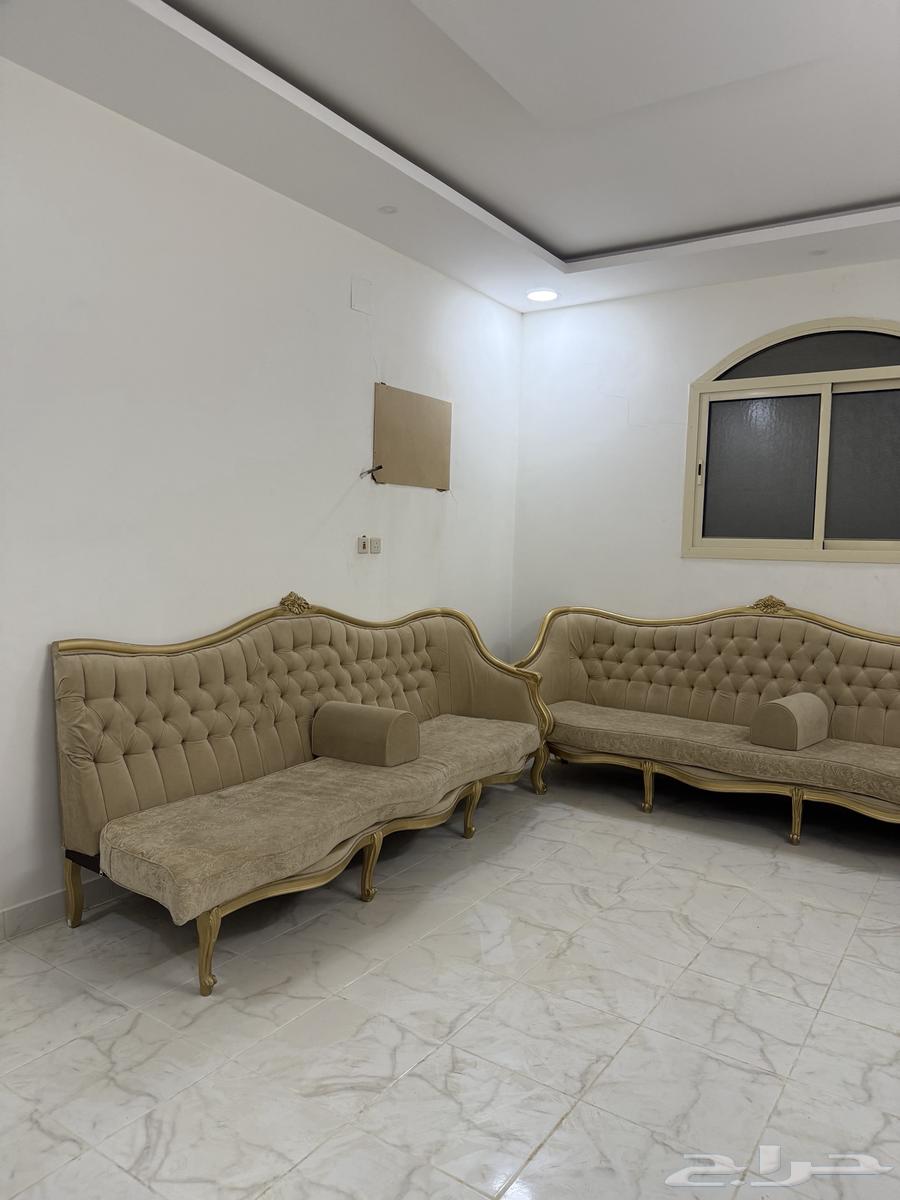 جلسات كنب جديدة ونظيفة مع طولات تقديم64548504965633112