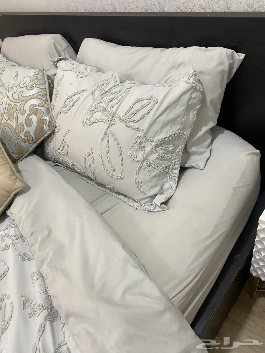 سرير وتسريحة ايكيا لون اسود64547291233154113