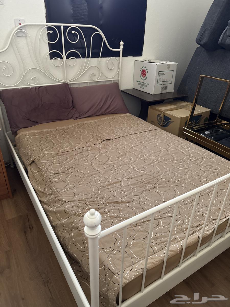 سرير ودولاب للبيع64525579986306110