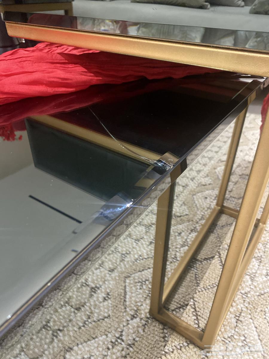 Glass table64549500259969112