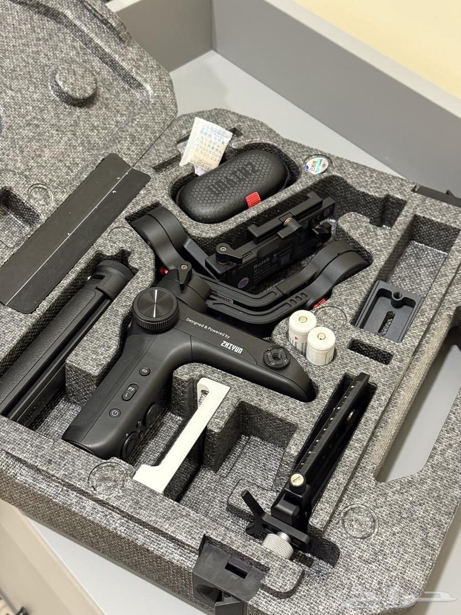 جيمبال Zhiyun Weebill S بحالة شبه جديدة64551748473729114