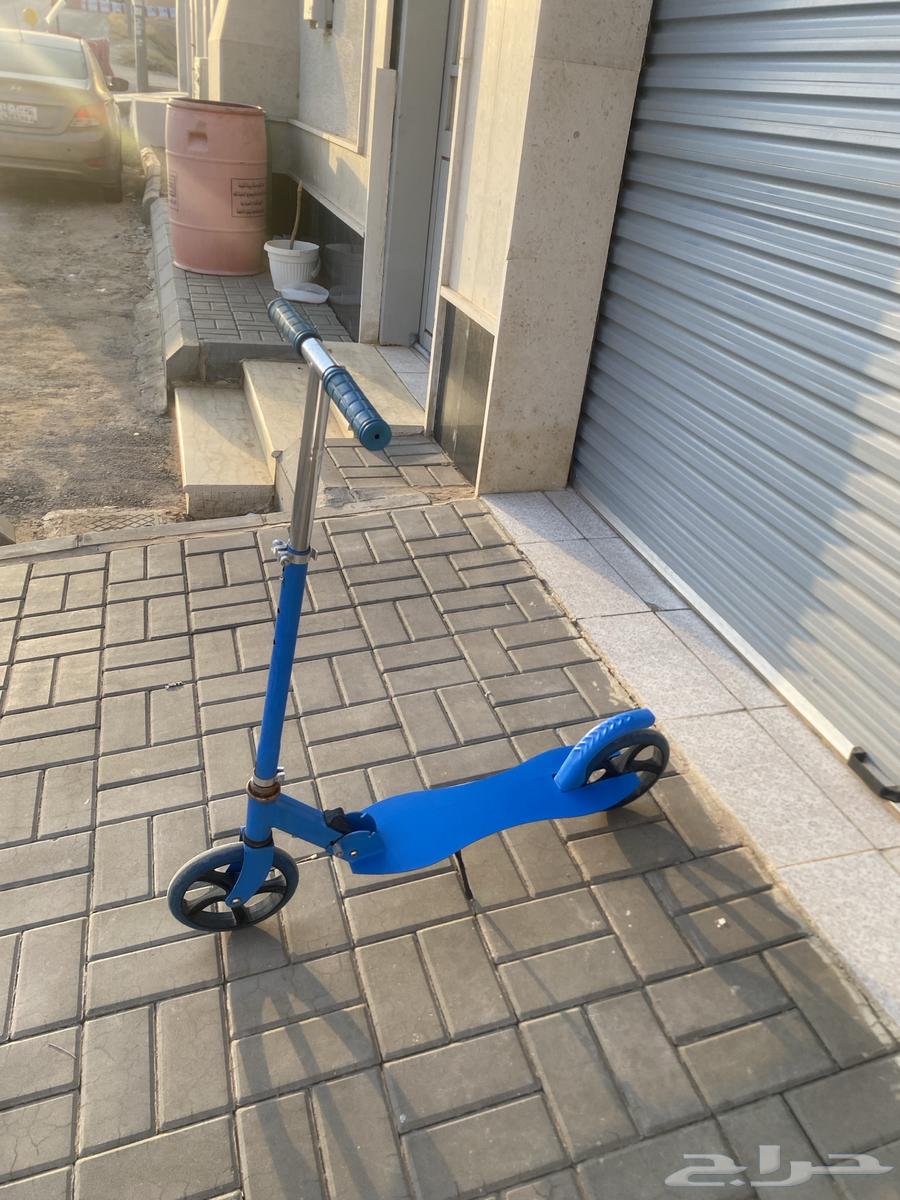 Scooter for sale, clean and new, over seven years64546190788737113