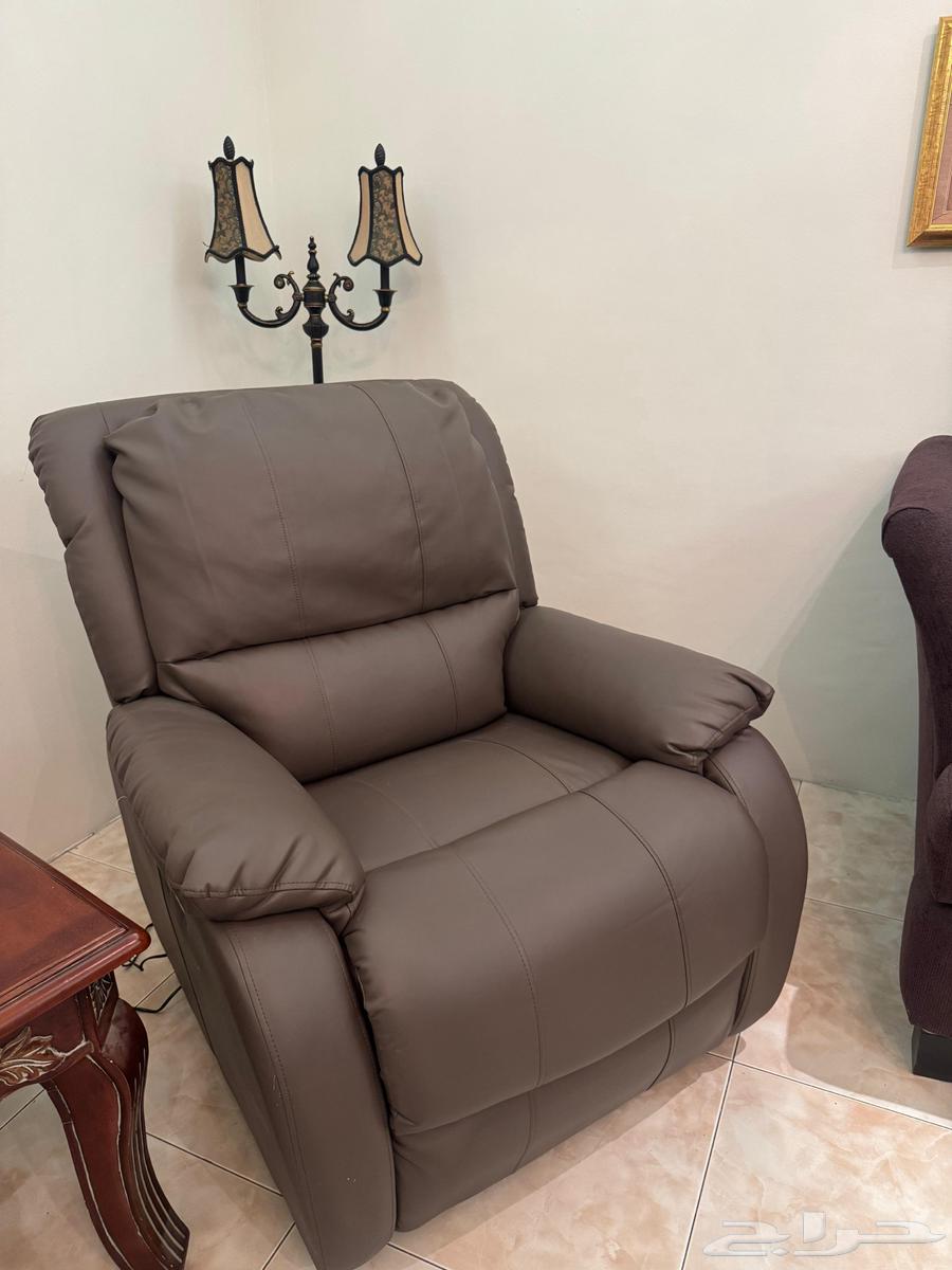 كرسي مساج جديد ونظيف64548504980993110