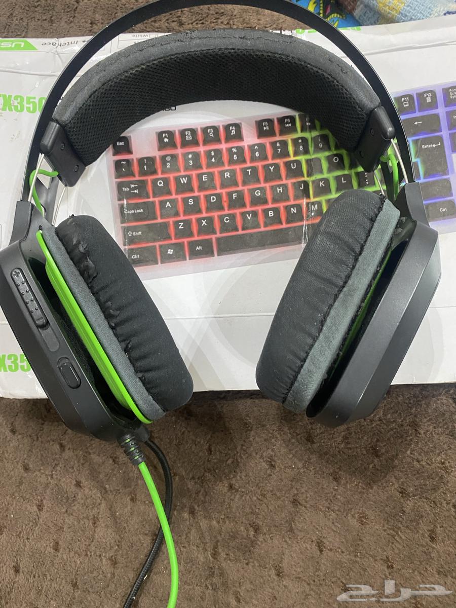 Keyboard and headset for sale64547471403522112