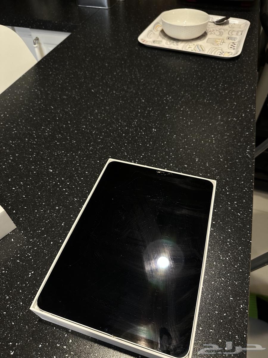 للبيع ايباد برو الجيل الثالث 128 قيقا64546720970371112