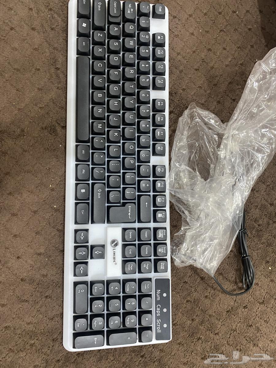 Keyboard and headset for sale64547471403522110