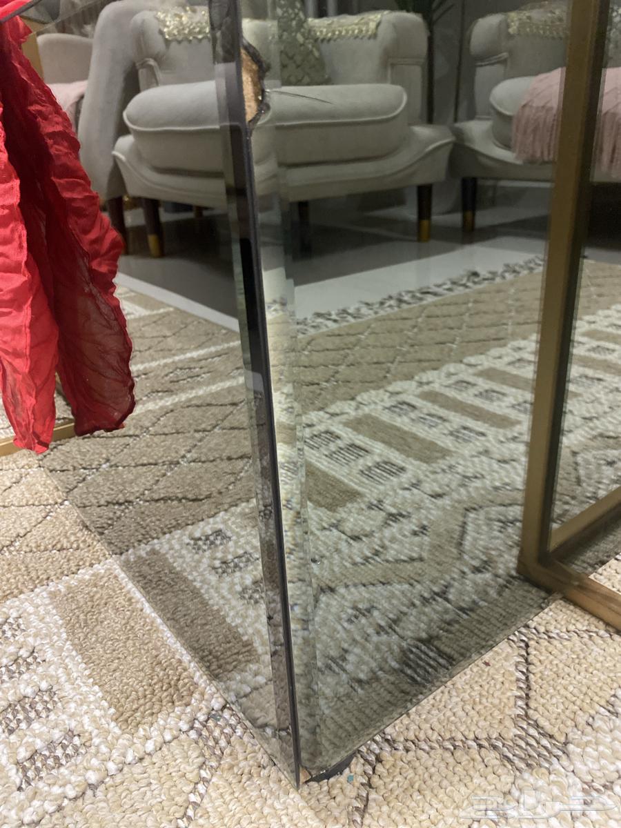 Glass table64549500259969113