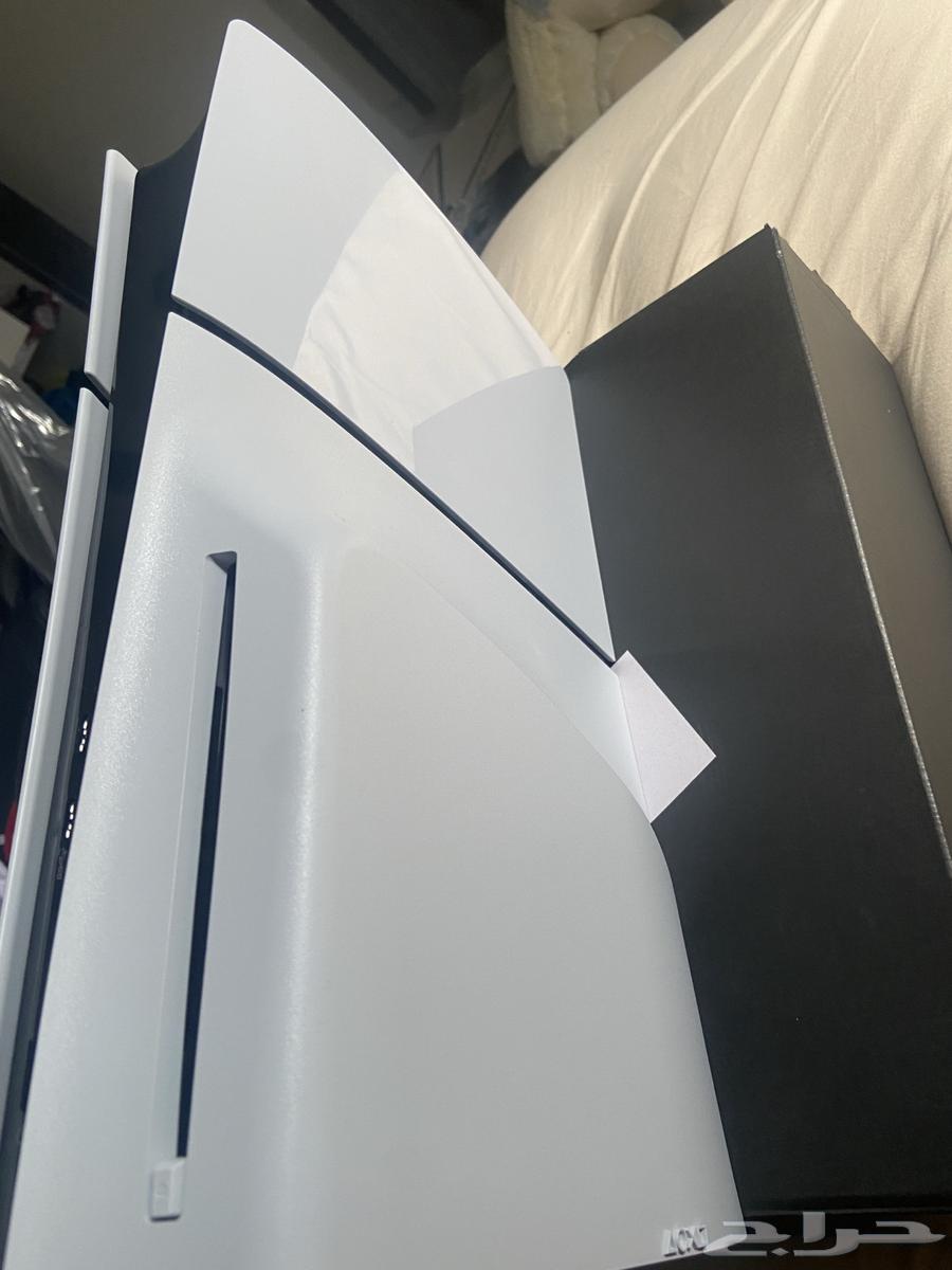 Sony Five Slim usage period 3 months area and tera with hand64546096768387113