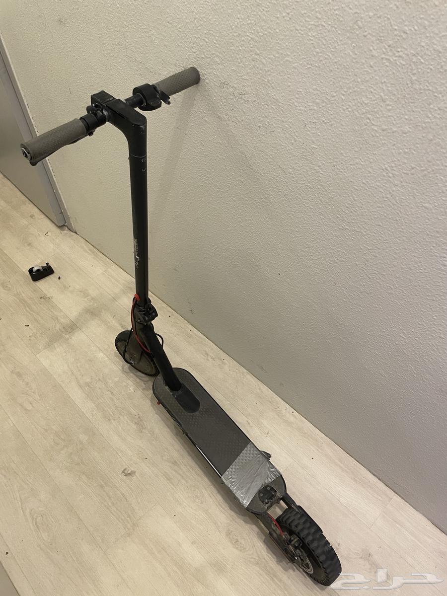 سكوتر كهربائي وقوف64548448533123110