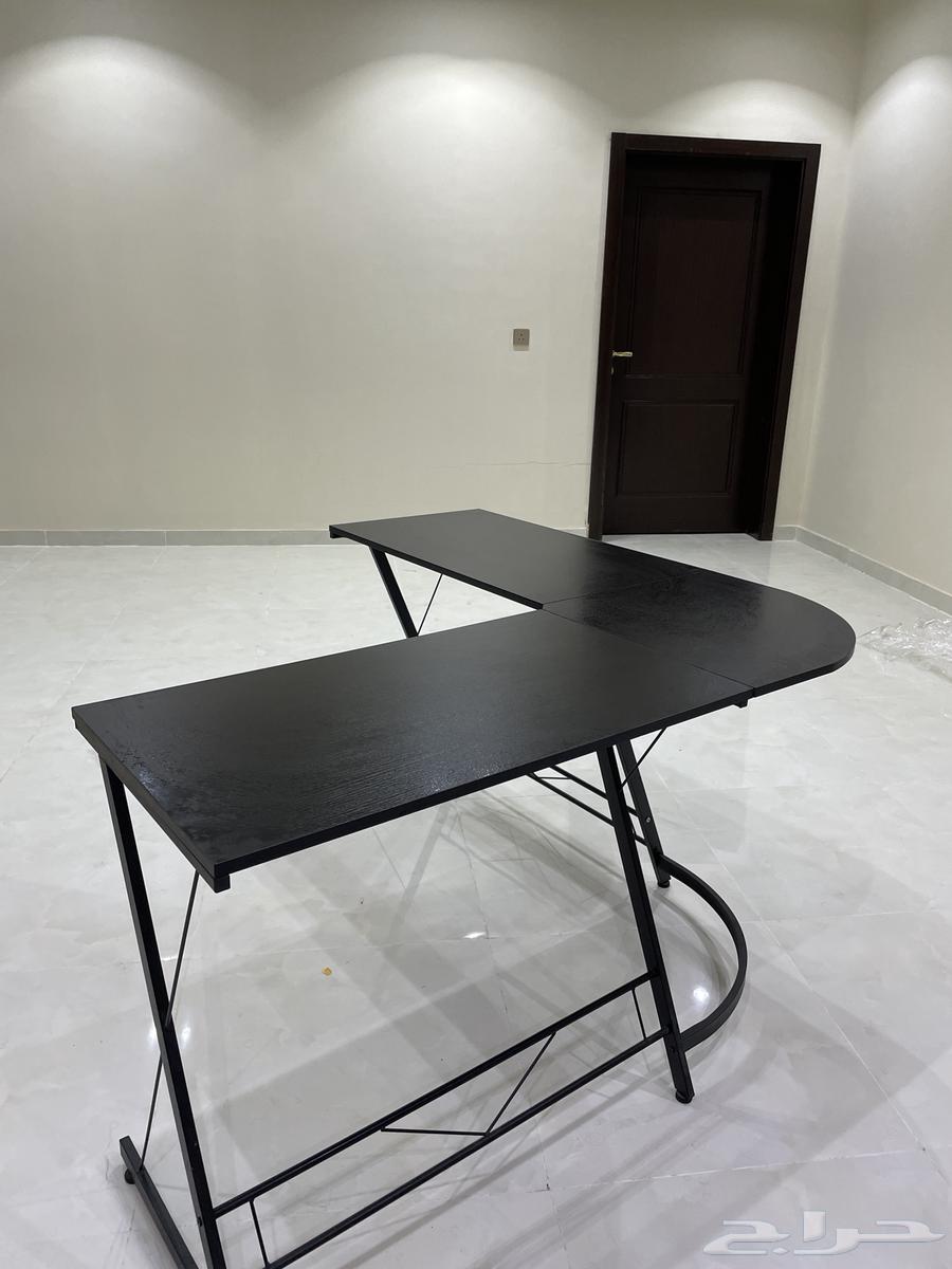 L-shaped gaming table (bent)64550775261825110