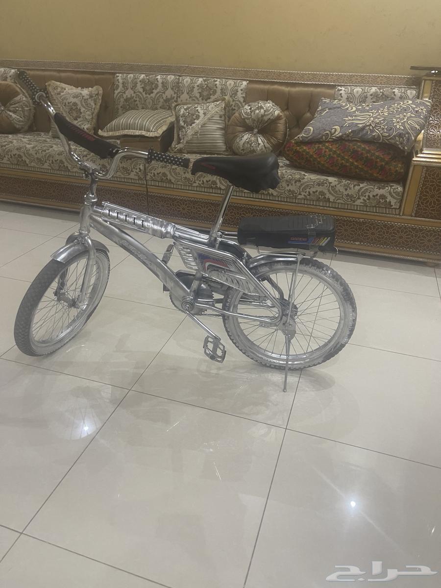 شكل جديد نظيف إندونيسيا أصلي اقل من 300 ما راح أبيع64546068392961112