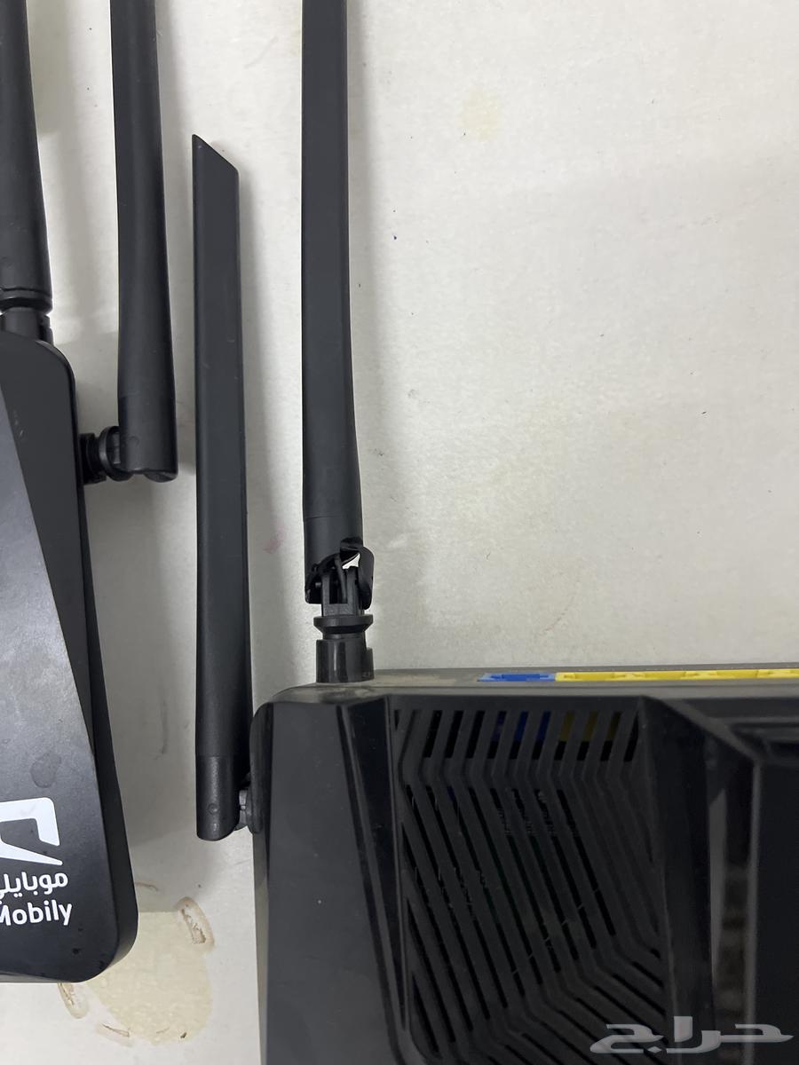 للبيع مودم او مقوي64549783898241114