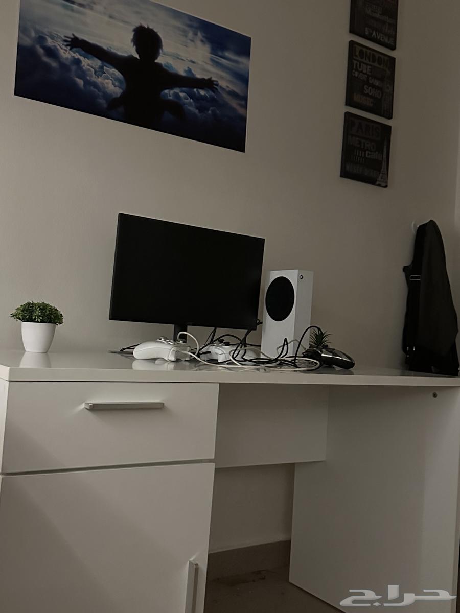 Large study desk64550859832961110