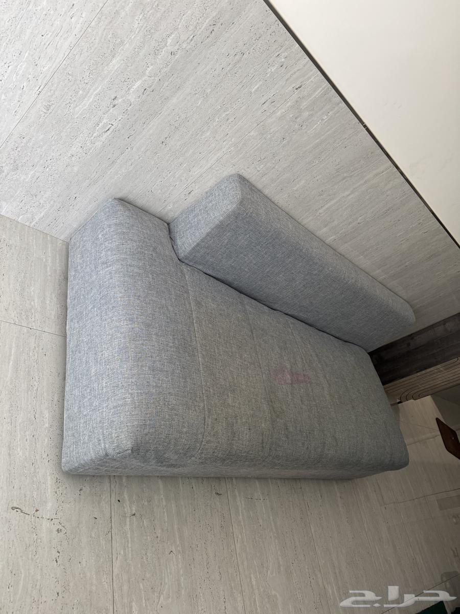 A sofa about two meters in size as shown in the picture64544354543105111