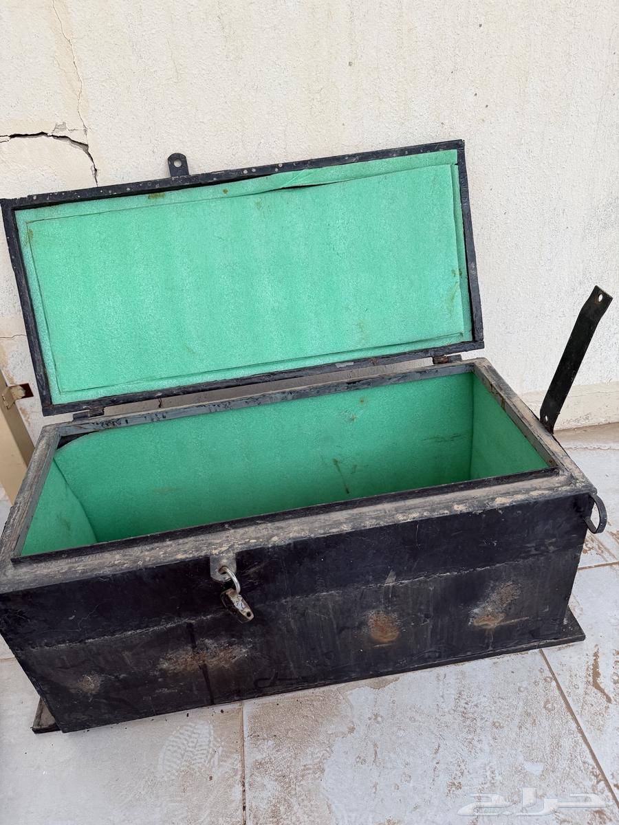 للبيع شبك سياره  شنطة سياره64548981382530111