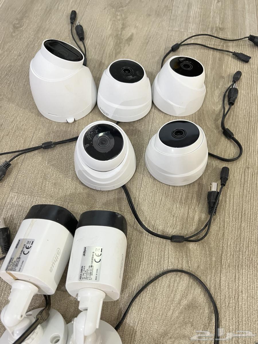 7 Surveillance Cameras with Screen and Recording Device64553058499841110