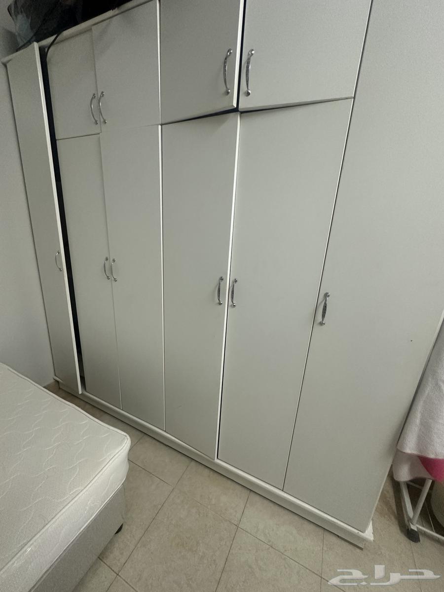 دولاب وتسريحة للبيع64544001832579110