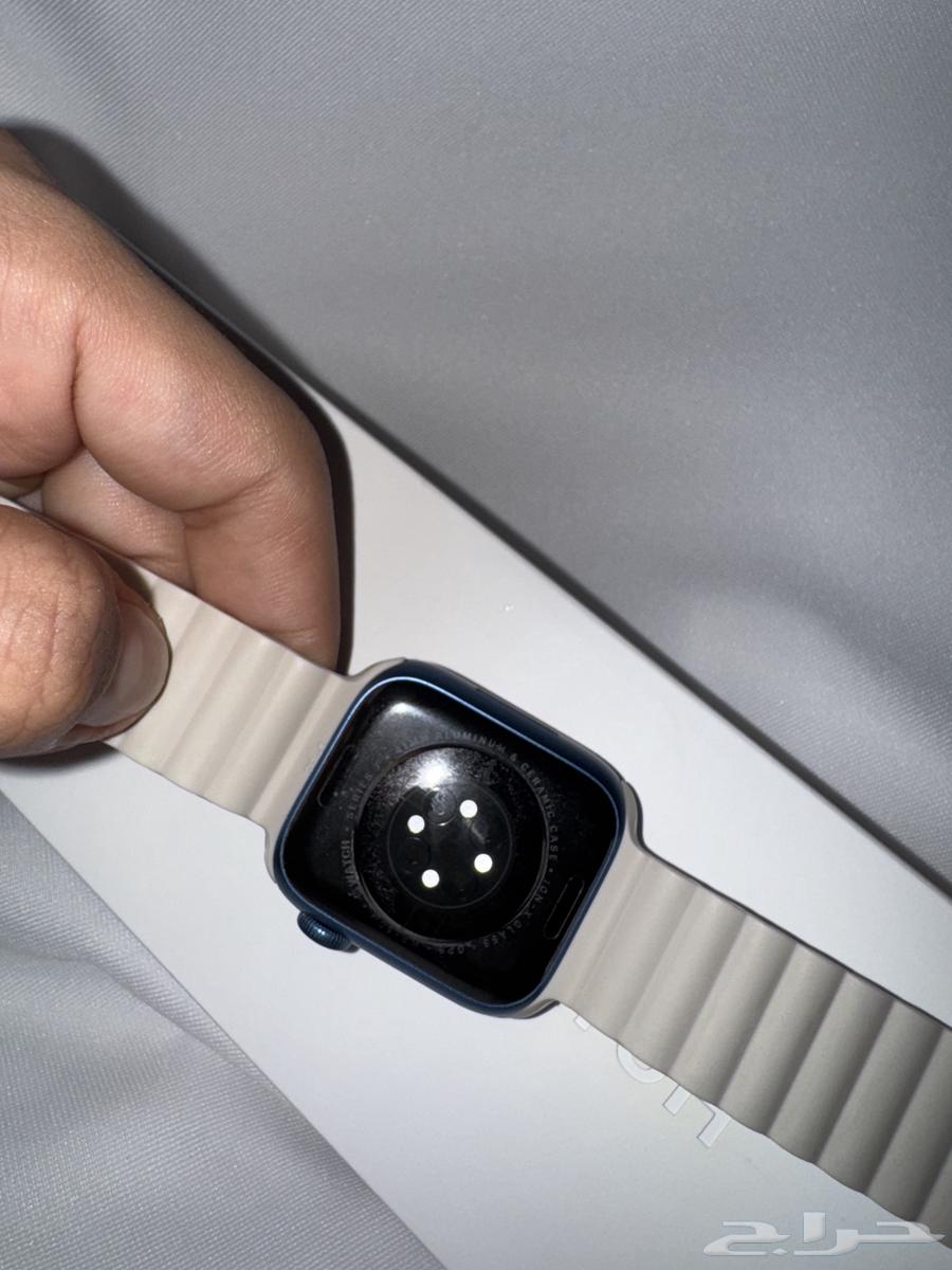 ساعة ابل للبيع الاصدار السابع نظيفة جدا64551647596290112