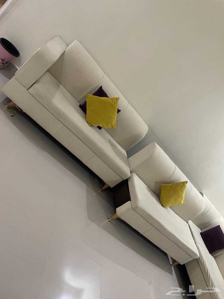 New sofa, used for one year, reason for sale is changing the apartment64546902204163110