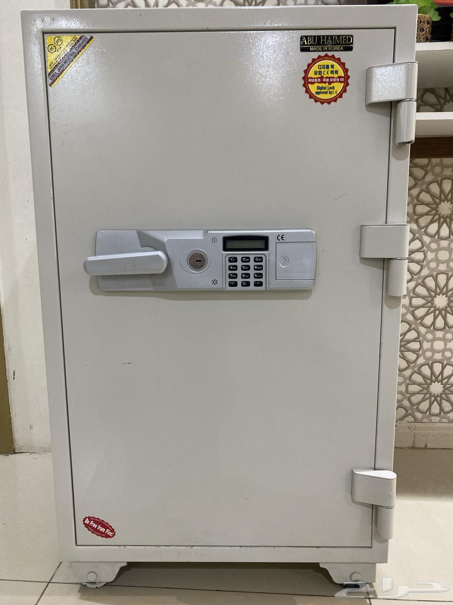 خزنة كورية مستخدمة نظيفة64547569305857111