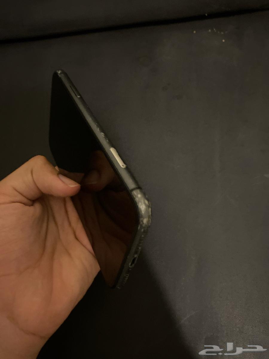 ايفون 11 اسود64552944854913114