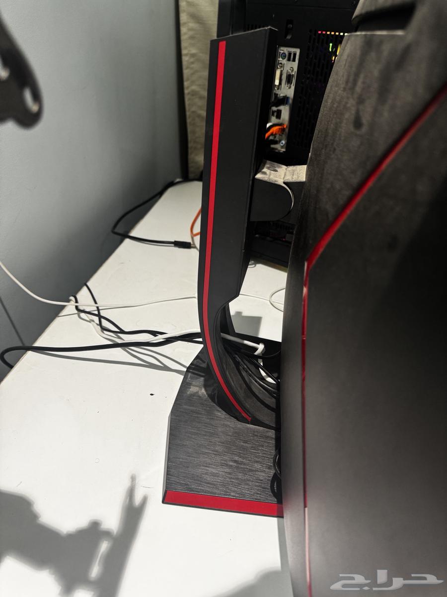 شاشه قيمنق منحنية 32 بوصه للبيع64544143125889111