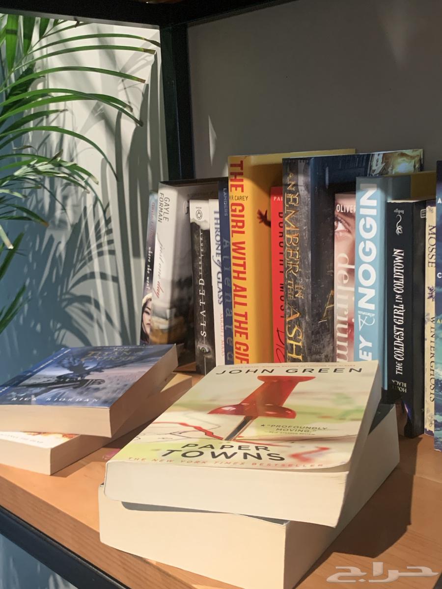 أرفف خشب طبيعي مقهى أو مطعم64425596994434113