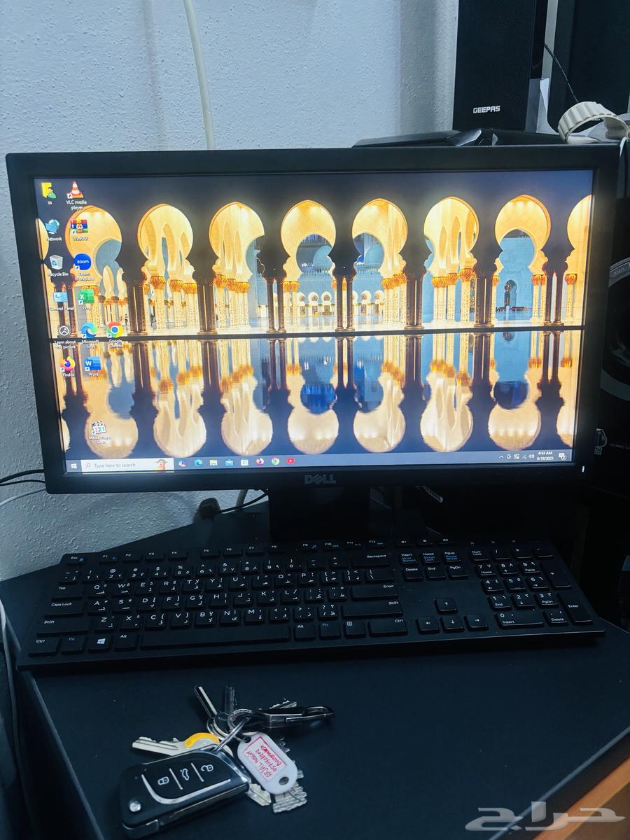 Monitor 2017 model64546623580803111