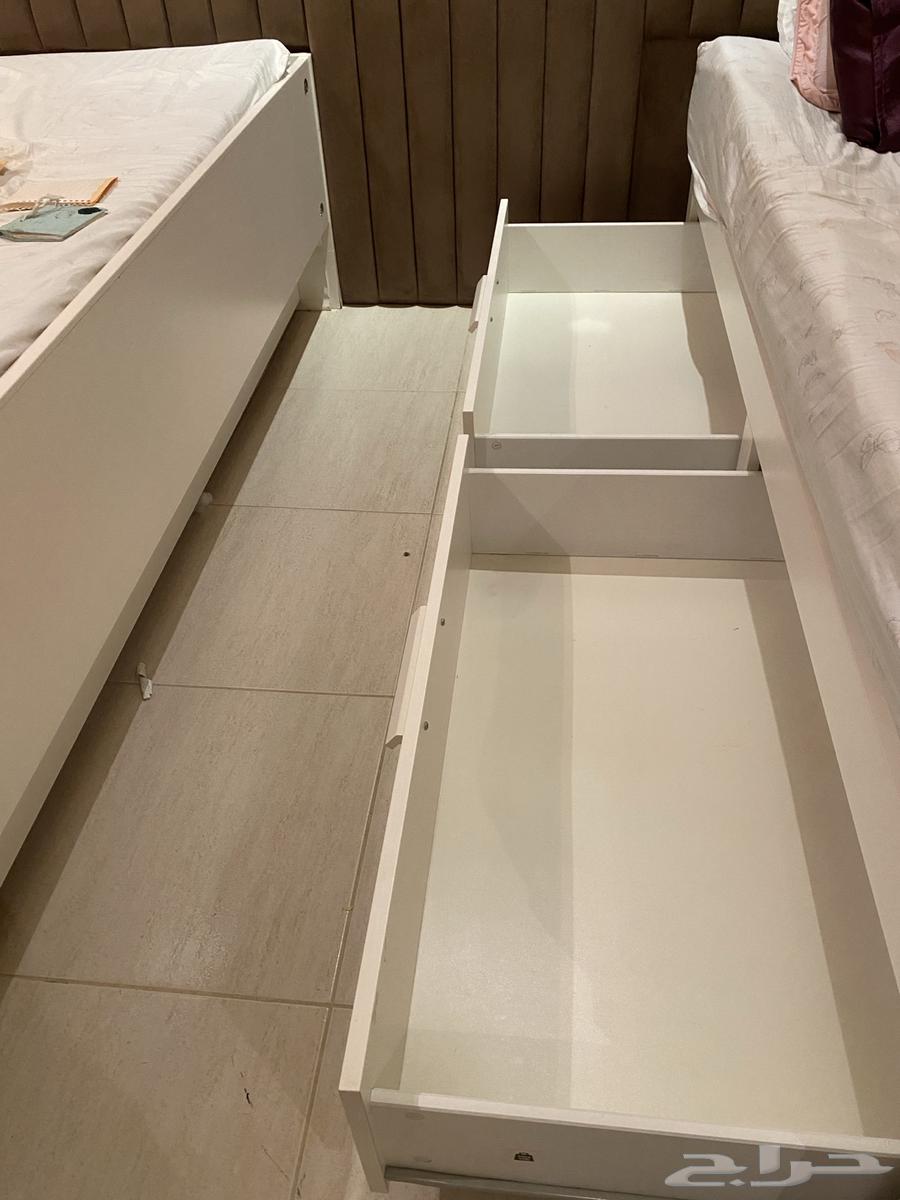 Functional IKEA bed with storage drawers - Single and expandable64549556530818114