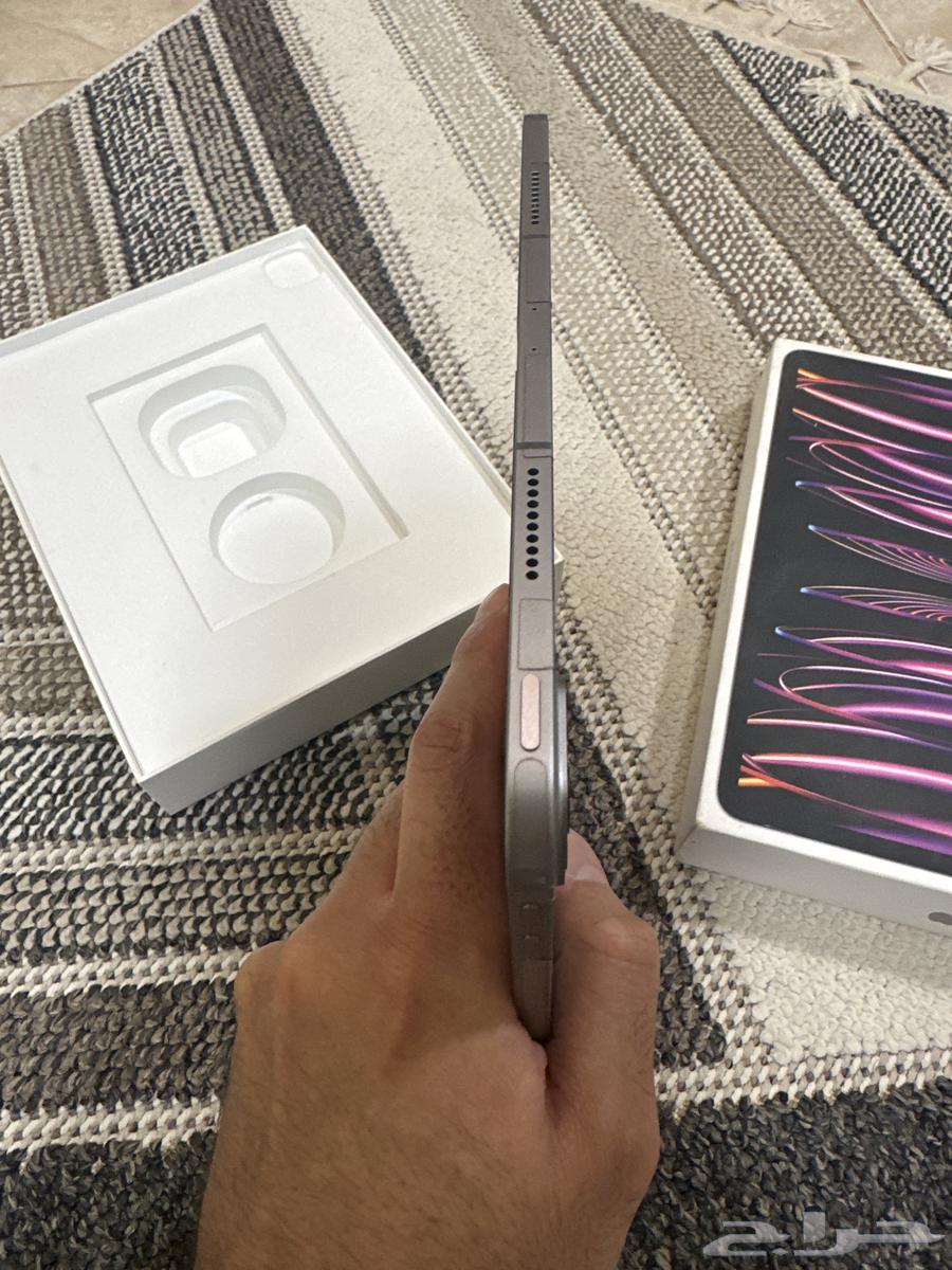 للبيع ايباد برو 12.9 الجيل السادس64552816839298112