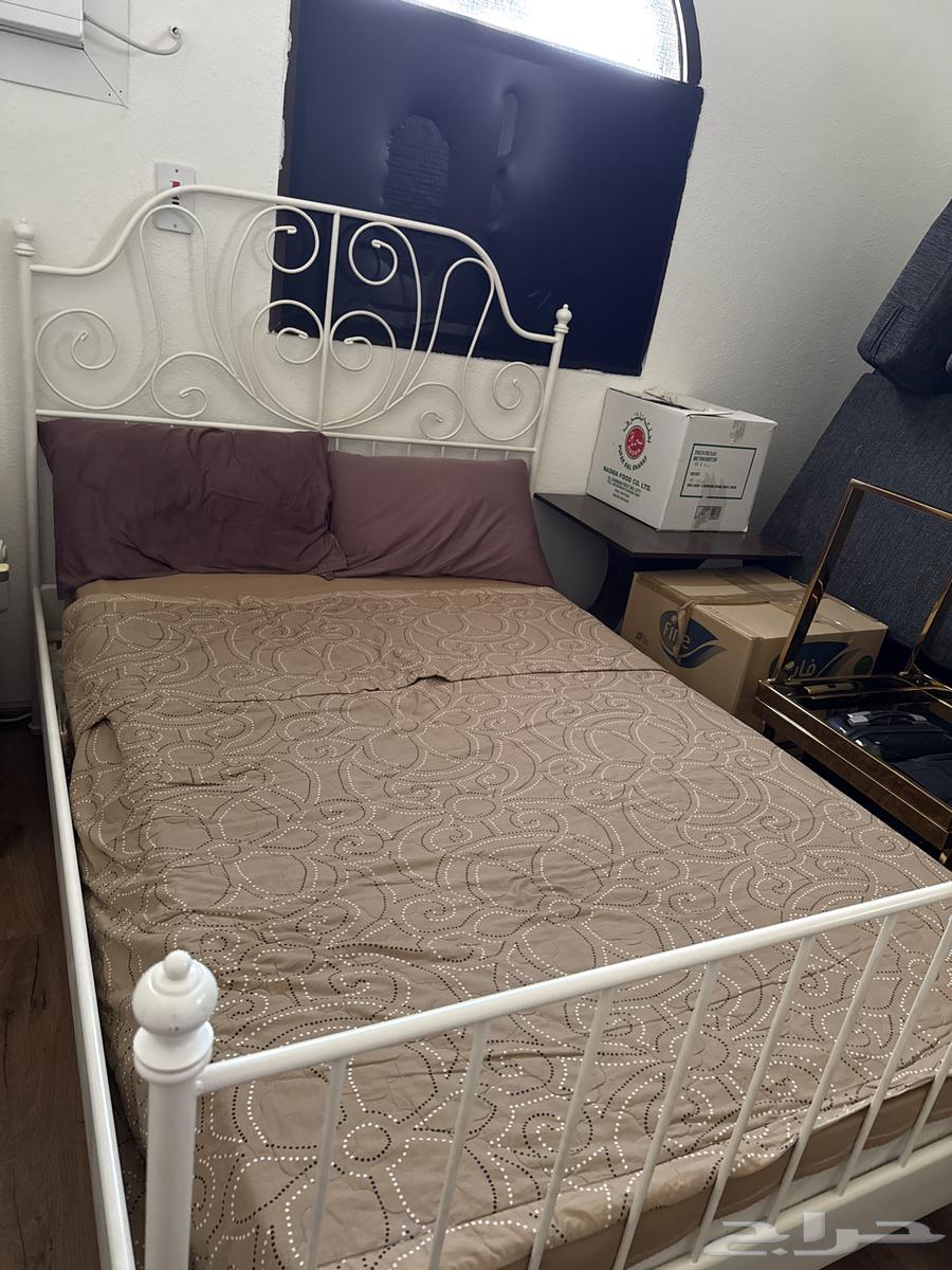 سرير ودولاب للبيع64525579986306111