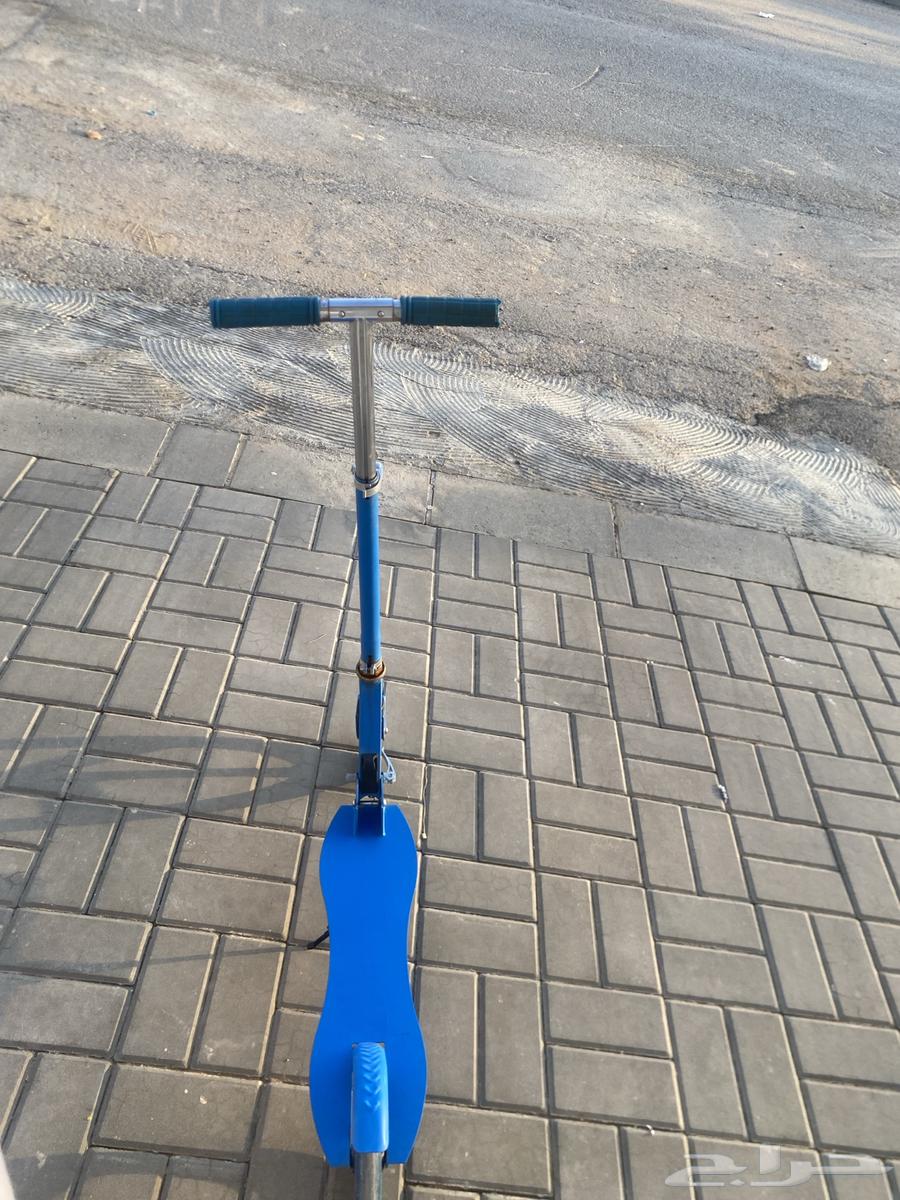 Scooter for sale, clean and new, over seven years64546190788737114