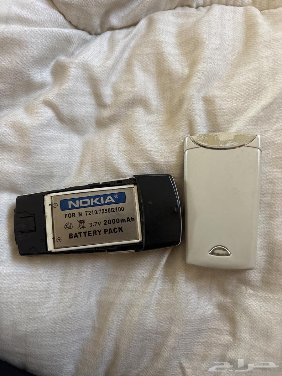 نوكيا 8310صغير  لاكن خربان64548056281858112