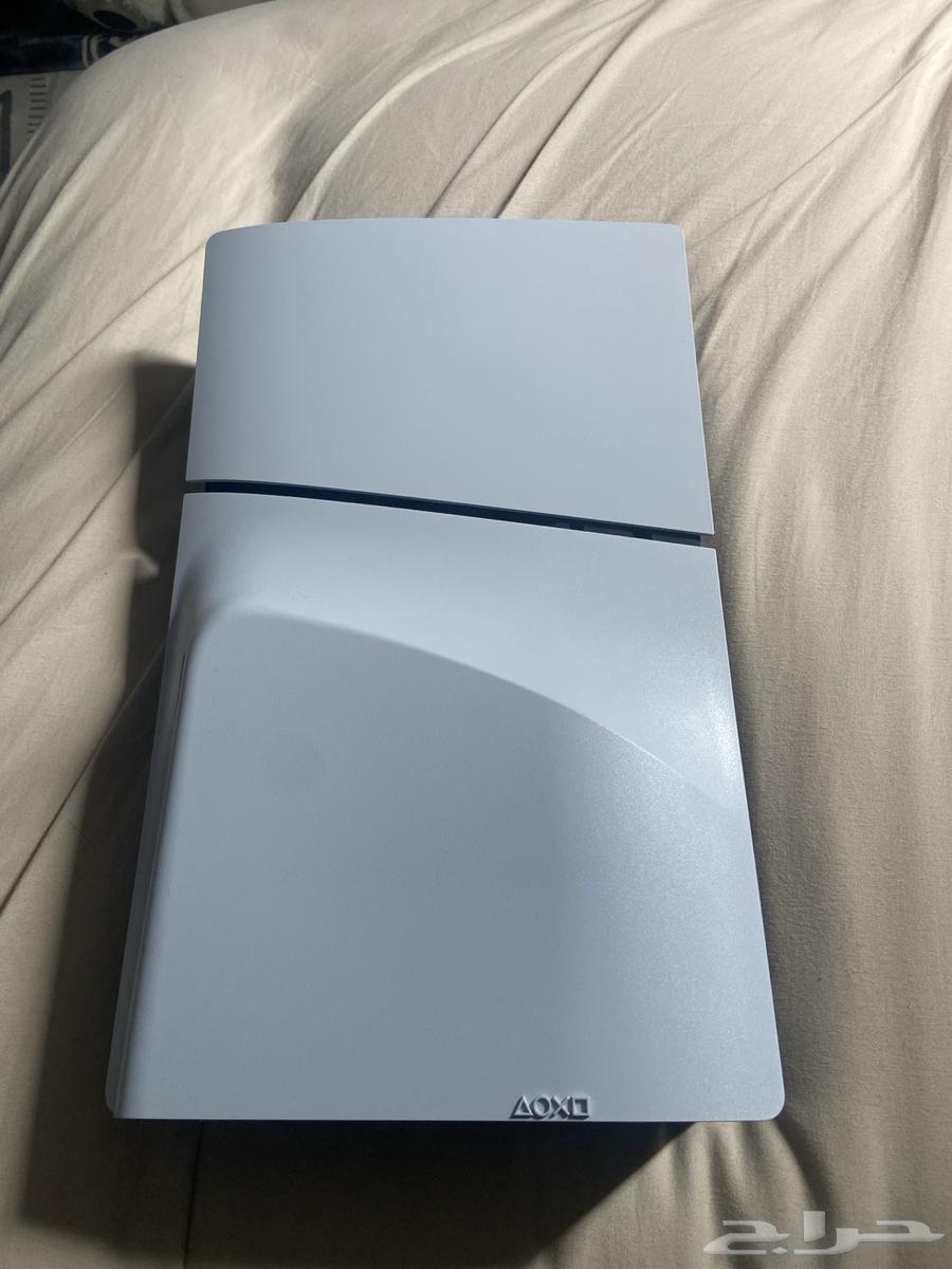 Sony Five Slim usage period 3 months area and tera with hand64546096768387114