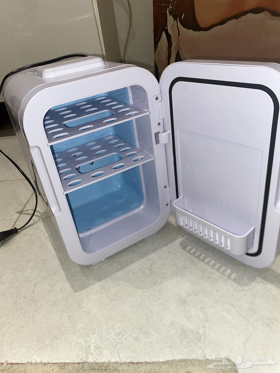 ثلاجه ذكيه متنقله شبه جديده مع شاحن سياره64544157153026112