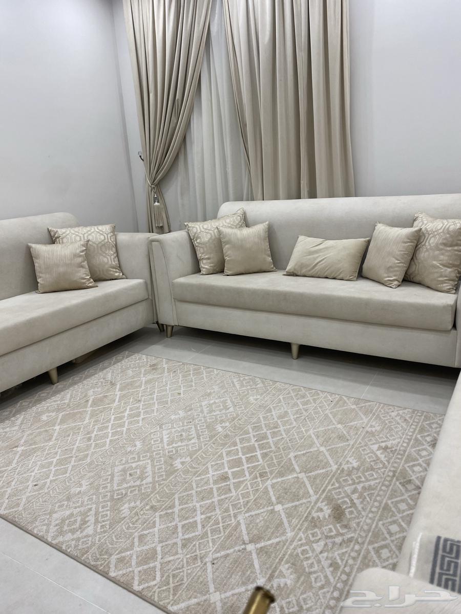 Clean three-piece sofa with table set and mat64550859840770110