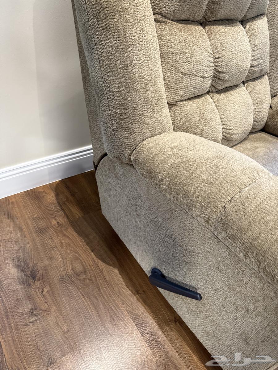 كرسي استرخاء هزاز فاخر من آشلي   بيج   استخدام خفيف64547082670851113