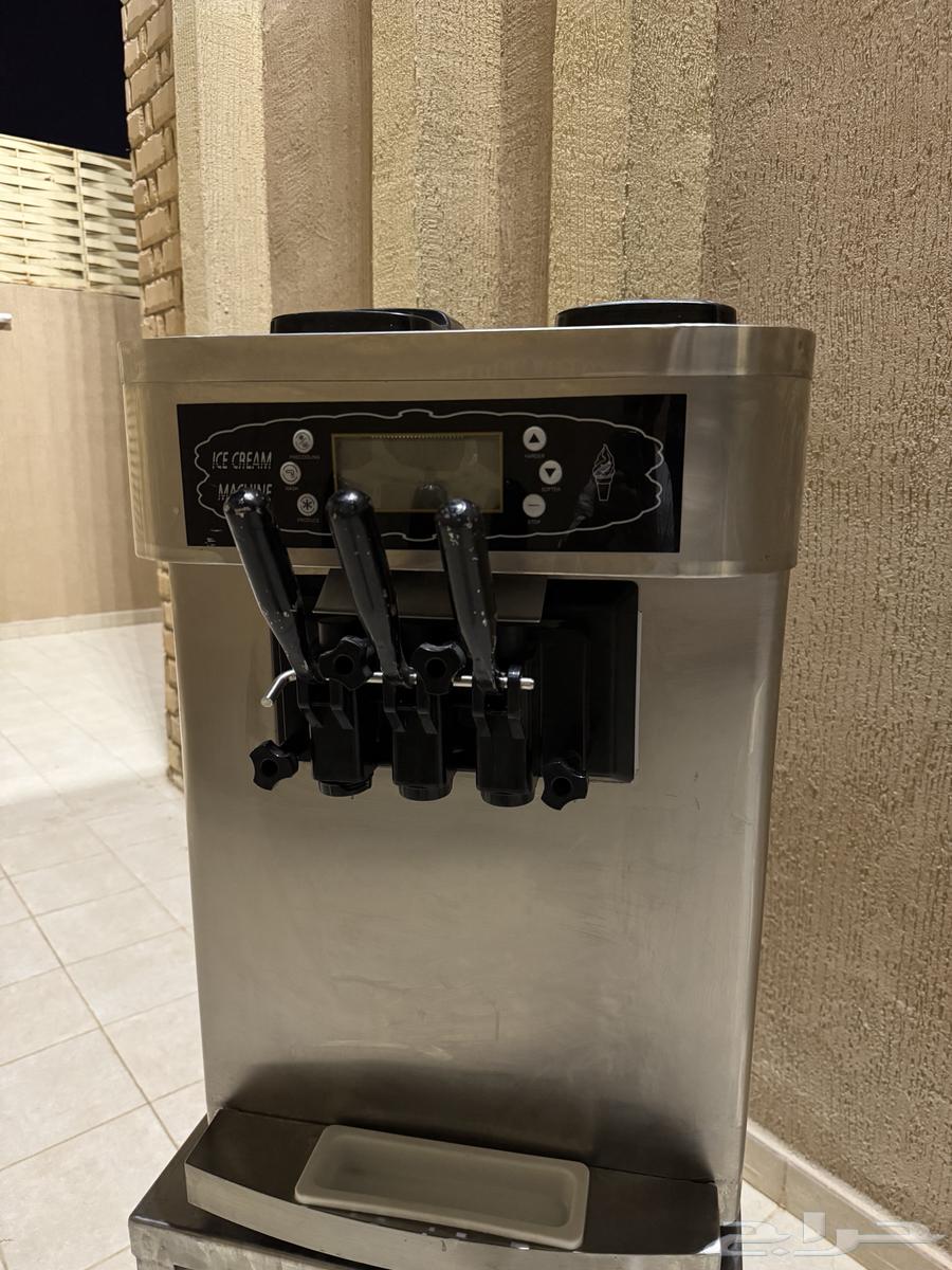 Ice cream machine64550974599554111