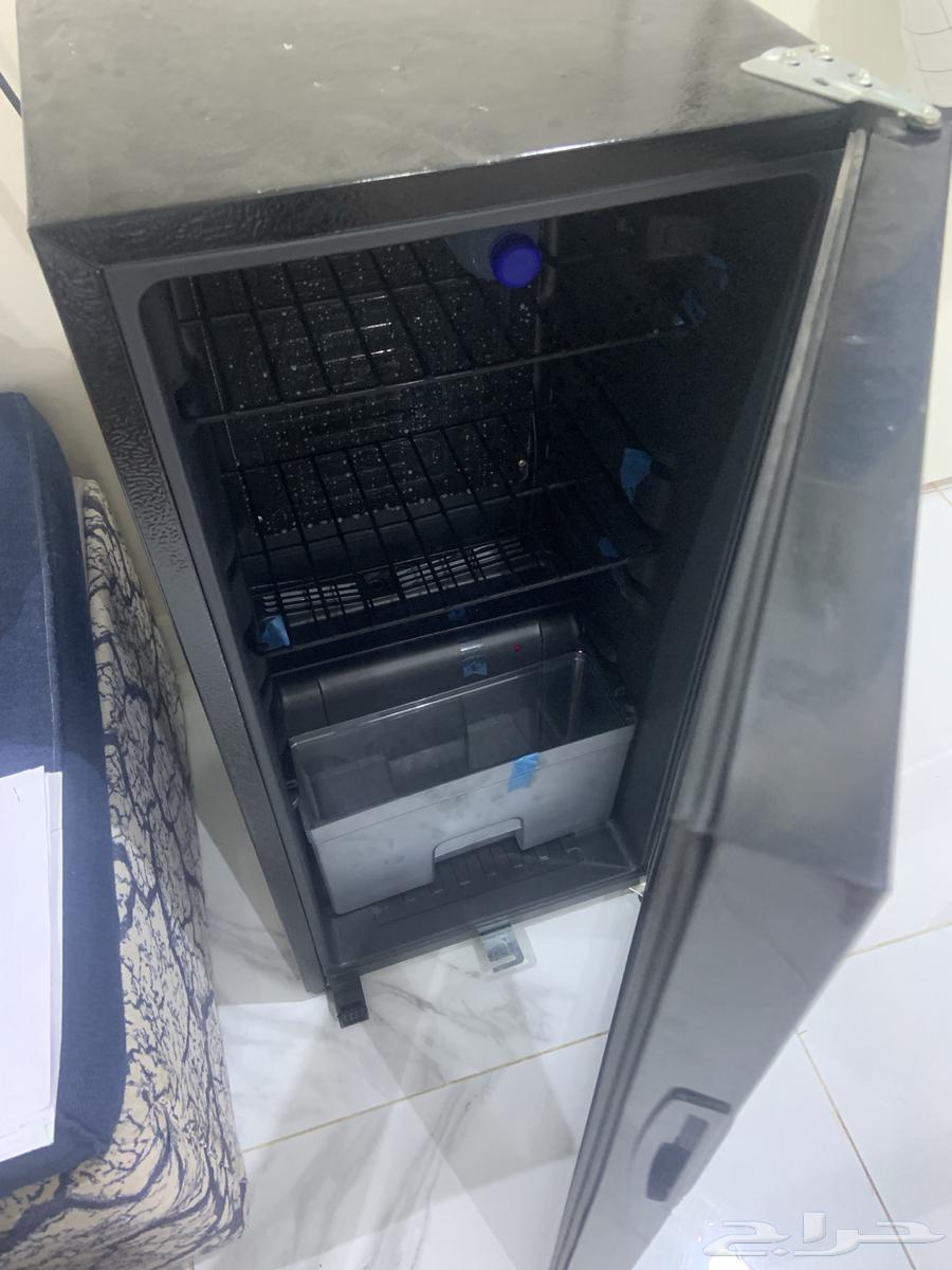 Mini fridge for room for café64544608275202111