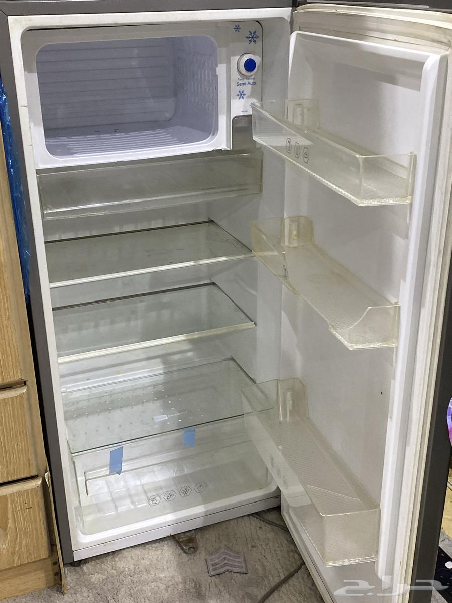 ثلاجة متوسطة للبيع64546567804674111