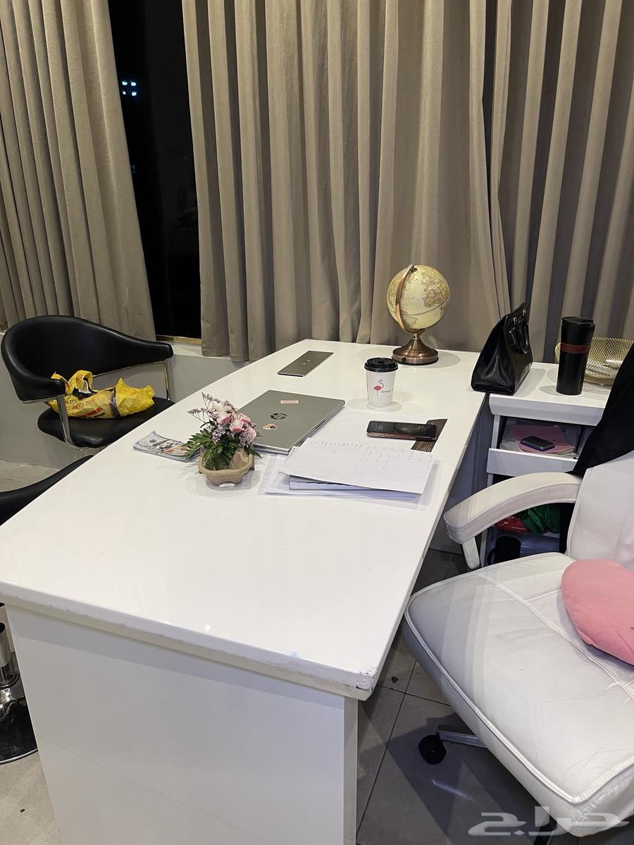 مكتب حديث للبيع64551848224387110