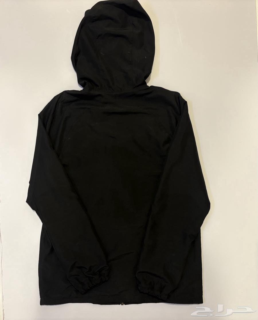 بلوفر صيفي أسود من Nike64552177652483111